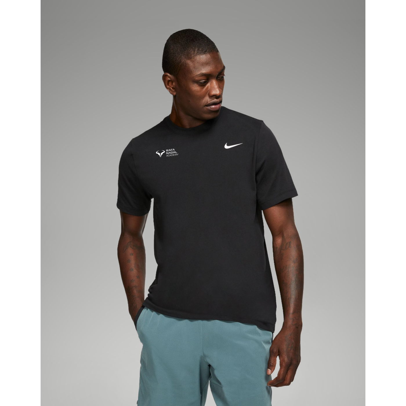 Rafa Nadal Academy Camiseta Negra Hombre -Train Under the Sun-